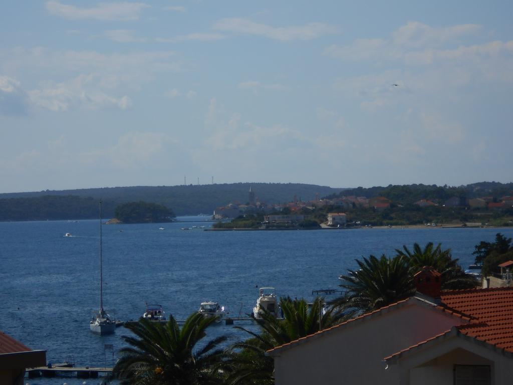 Apartment Olive House Rab Barbat na Rabu Εξωτερικό φωτογραφία