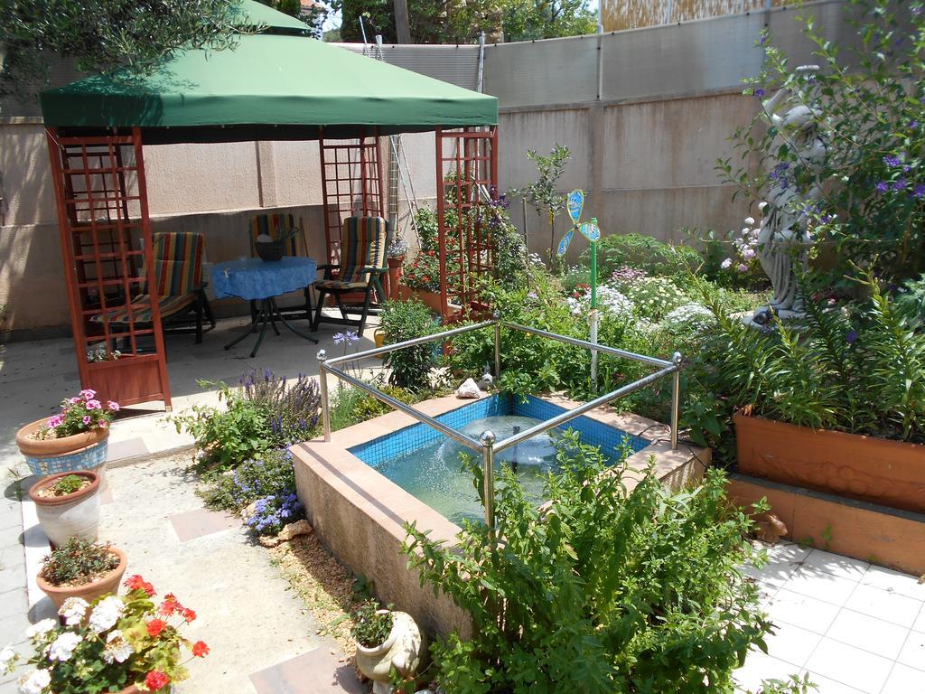 Apartment Olive House Rab Barbat na Rabu Εξωτερικό φωτογραφία